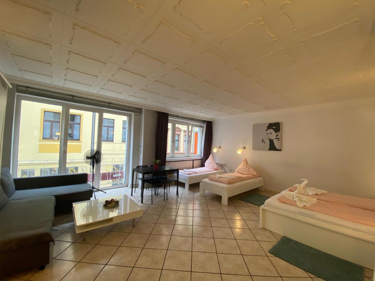 Central Shared Apartment, Friesenplatz Köln Exteriör bild
