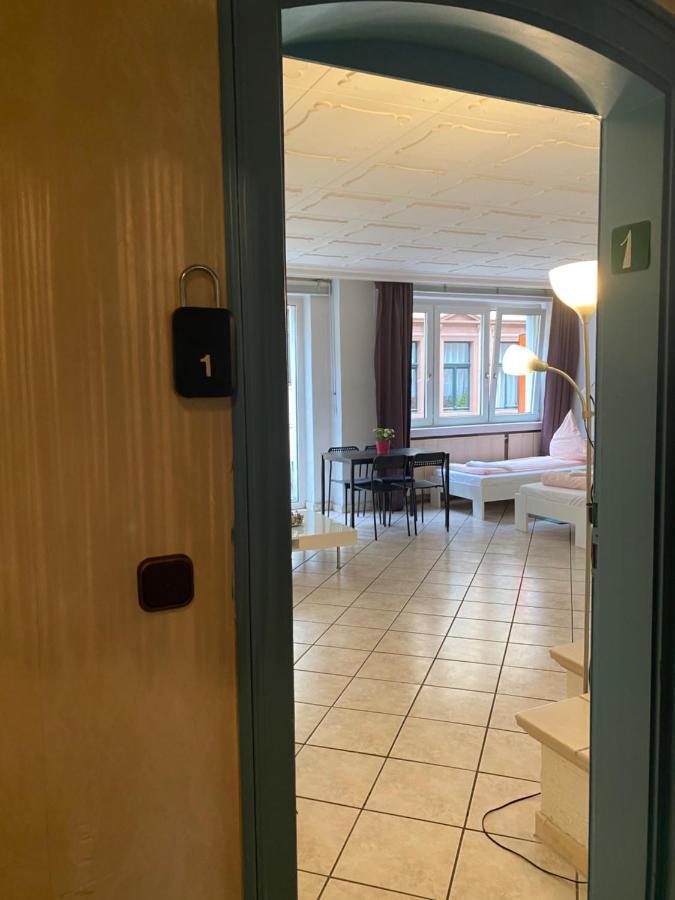 Central Shared Apartment, Friesenplatz Köln Exteriör bild