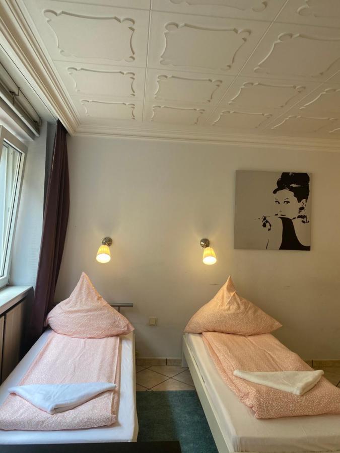 Central Shared Apartment, Friesenplatz Köln Exteriör bild