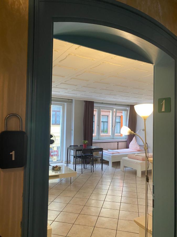 Central Shared Apartment, Friesenplatz Köln Exteriör bild
